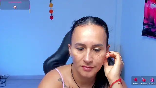 Snapshot of Sara_Charmy chatting on 05/18/26, 11:16 Sara Charmy online show from 05/18/26, 11:16