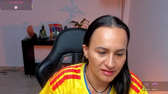 Snapshot of Sara_Charmy chatting on 07/03/26, 11:05 Sara Charmy online show from 07/03/26, 11:05
