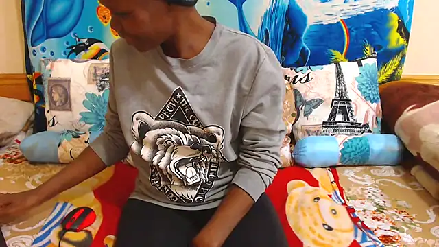 ChocolateClit online show from 10/23/25, 04:39