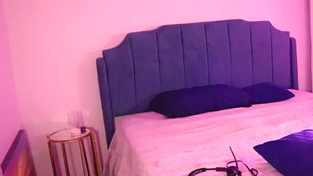 Snapshot of lovelyenigma365 chatting on 03/15/25, 07:09 lovelyenigma365 online show from 03/15/25, 07:09