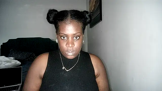 Snapshot of lovelyenigma365 chatting on 11/12/25, 06:19 lovelyenigma365 online show from 11/12/25, 06:19