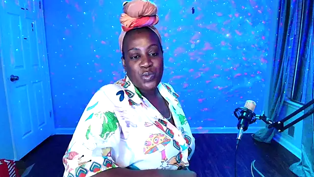 Snapshot of lovelyenigma365 chatting on 03/24/26, 05:01 lovelyenigma365 online show from 03/24/26, 05:01