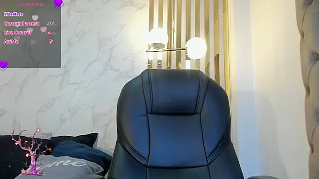 Oriana gh online show from 10/15/25, 03:39