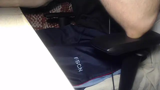 Snapshot of GreekDaddyNickOfficial chatting on 10/27/25, 10:03 GreekDaddyNickOfficial online show from 10/27/25, 10:03