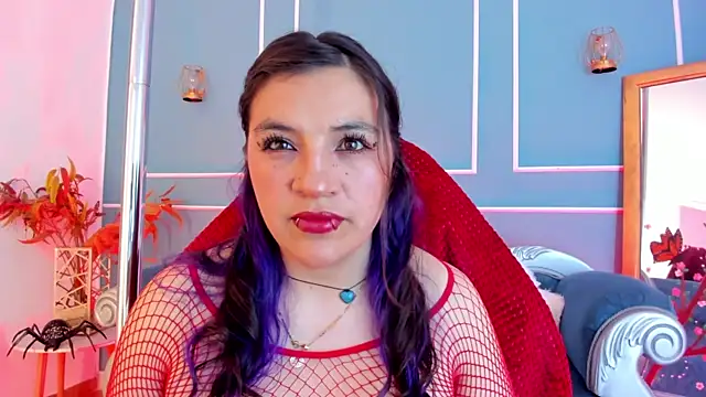 TaraTaylorr online show from 04/30/26, 03:02