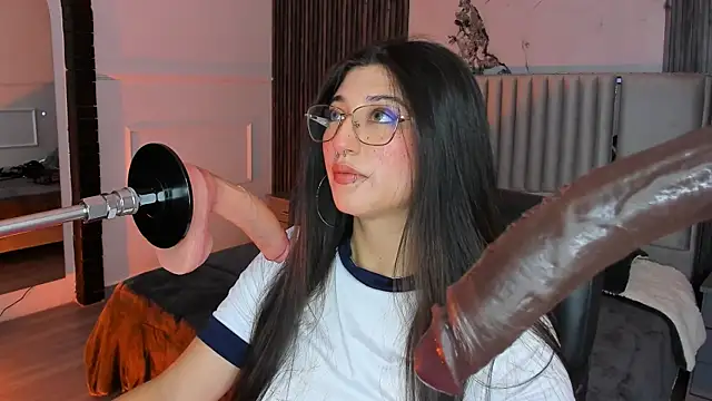 Snapshot of Gabrielakassi chatting on 10/13/25, 11:32 Gabrielakassi online show from 10/13/25, 11:32