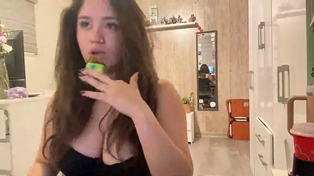 Snapshot of Piolapk chatting on 03/17/26, 01:43 Piolapk online show from 03/17/26, 01:43