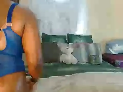 Snapshot of Scotyyxxxxx chatting on 01/15/26, 04:06 Scotyyxxxxx online show from 01/15/26, 04:06