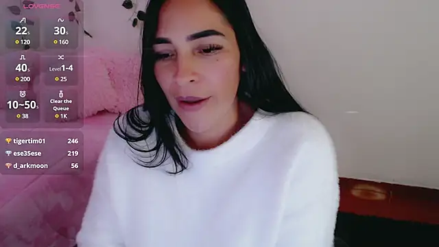 Snapshot of luna_lgomez_ chatting on 03/04/25, 04:09 luna lgomez  online show from 03/04/25, 04:09