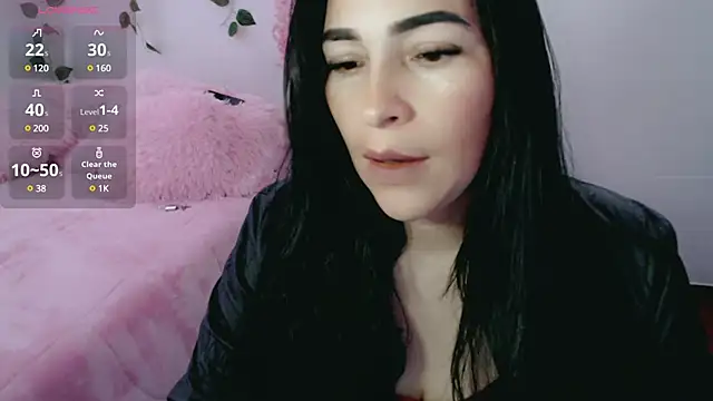 Snapshot of luna_lgomez_ chatting on 03/07/25, 11:18 luna lgomez  online show from 03/07/25, 11:18