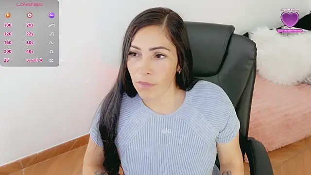 Snapshot of luna_lgomez_ chatting on 04/01/26, 12:28 luna lgomez online show from 04/01/26, 12:28