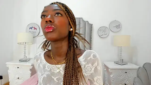 SamantaMarquez online show from 10/02/25, 08:05