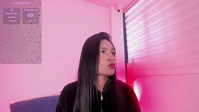 Fernanda liie  online show from 06/11/26, 12:36