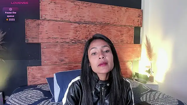 Fernanda liie  online show from 06/22/26, 12:13