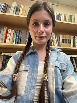 Snapshot of melicious_ chatting on 01/08/26, 06:05 melicious online show from 01/08/26, 06:05