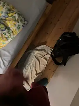 Snapshot of xy_monkeyBigCock chatting on 03/18/25, 02:58 xy monkeyBigCock online show from 03/18/25, 02:58