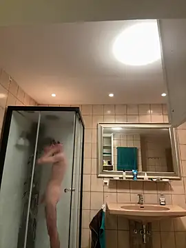 Snapshot of xy_monkeyBigCock chatting on 03/19/25, 06:01 xy monkeyBigCock online show from 03/19/25, 06:01