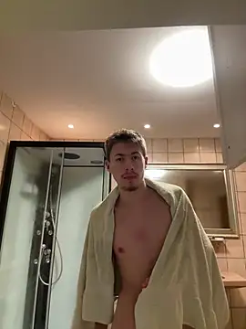 Snapshot of xy_monkeyBigCock chatting on 03/20/25, 12:19 xy monkeyBigCock online show from 03/20/25, 12:19