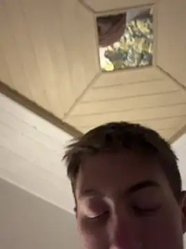 Snapshot of xy_monkeyBigCock chatting on 03/23/25, 03:10 xy monkeyBigCock online show from 03/23/25, 03:10