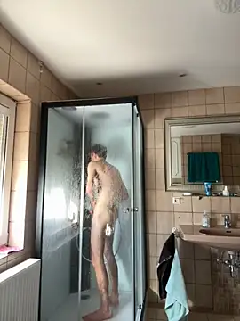 Snapshot of xy_monkeyBigCock chatting on 09/17/25, 02:41 xy monkeyBigCock online show from 09/17/25, 02:41