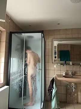 Snapshot of xy_monkeyBigCock chatting on 09/27/25, 09:25 xy monkeyBigCock online show from 09/27/25, 09:25