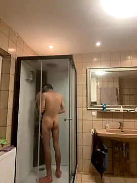 Snapshot of xy_monkeyBigCock chatting on 11/09/25, 11:47 xy monkeyBigCock online show from 11/09/25, 11:47