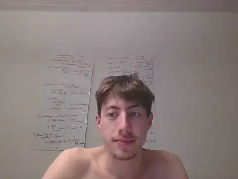 Snapshot of xy_monkeyBigCock chatting on 05/30/26, 04:37 xy monkeyBigCock online show from 05/30/26, 04:37