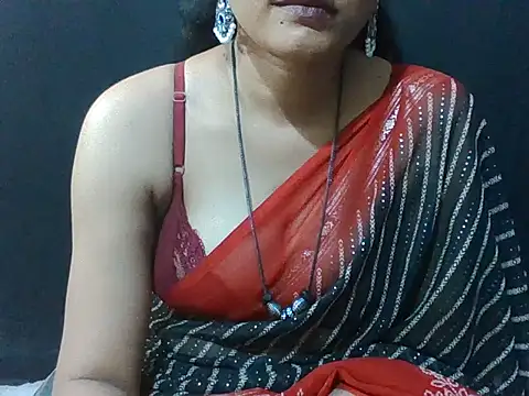 Snapshot of sugandha_bhabhi chatting on 10/12/25, 05:12 sugandha bhabhi online show from 10/12/25, 05:12