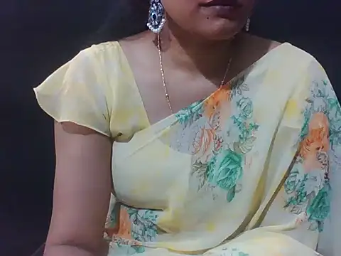 Snapshot of sugandha_bhabhi chatting on 05/05/26, 05:21 sugandha bhabhi online show from 05/05/26, 05:21
