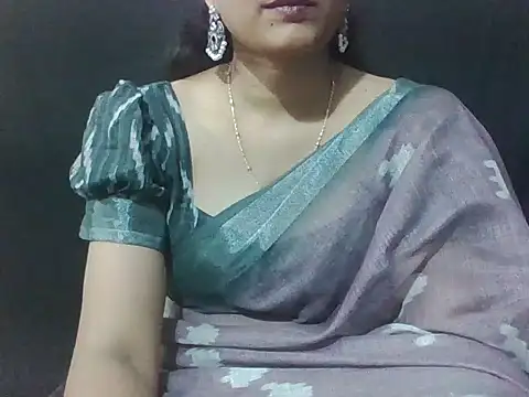 Snapshot of sugandha_bhabhi chatting on 05/22/26, 04:45 sugandha bhabhi online show from 05/22/26, 04:45