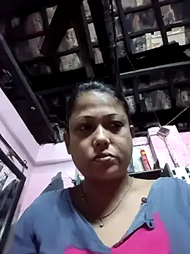 Snapshot of mens_weakness chatting on 10/28/25, 03:58 mens weakness online show from 10/28/25, 03:58