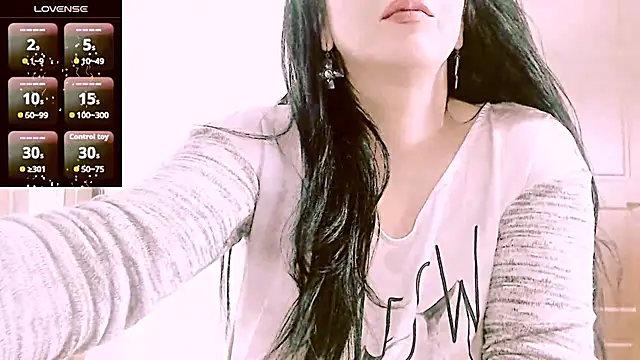 Snapshot of Alina_eve chatting on 07/27/26, 02:13 Alina eve online show from 07/27/26, 02:13