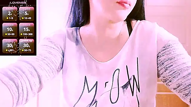 Snapshot of Alina_eve chatting on 07/28/26, 02:13 Alina eve online show from 07/28/26, 02:13