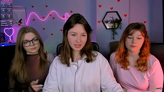 Snapshot of helli_belli chatting on 02/18/26, 08:27 helli belli online show from 02/18/26, 08:27