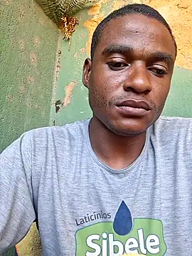 Snapshot of predadorr29 chatting on 02/28/25, 03:04 predadorr29 online show from 02/28/25, 03:04