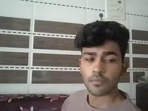 Snapshot of DoctorAlonee46 chatting on 09/19/25, 07:43 DoctorAlonee46 online show from 09/19/25, 07:43