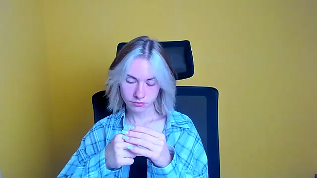 Fiona Night online show from 09/10/25, 05:29