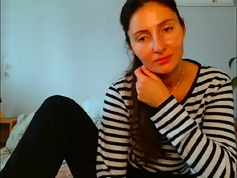 Snapshot of Irina9793 chatting on 10/10/25, 07:51 Irina9793 online show from 10/10/25, 07:51