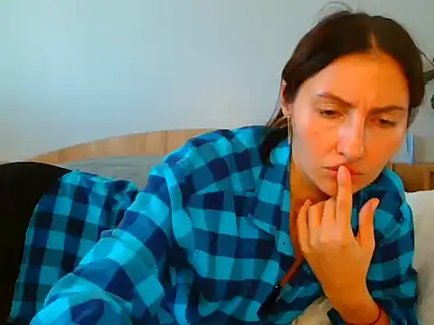 Snapshot of Irina9793 chatting on 10/16/25, 09:32 Irina9793 online show from 10/16/25, 09:32