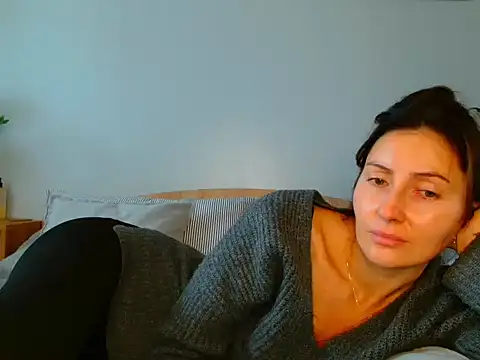 Snapshot of Irina9793 chatting on 11/19/25, 10:15 Irina9793 online show from 11/19/25, 10:15