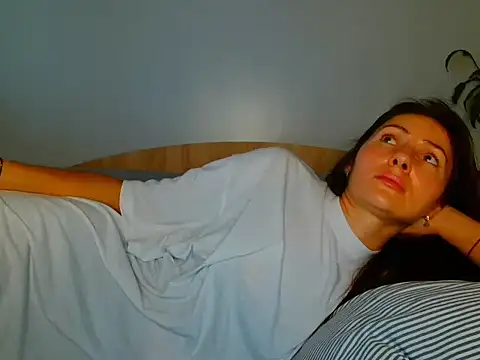 Snapshot of Irina9793 chatting on 01/08/26, 11:23 Irina9793 online show from 01/08/26, 11:23