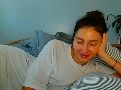 Snapshot of Irina9793 chatting on 03/10/26, 09:58 Irina9793 online show from 03/10/26, 09:58