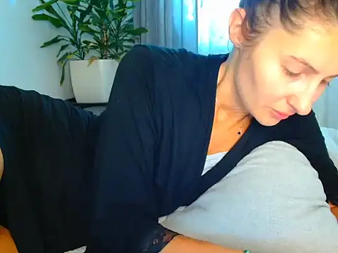 Snapshot of Irina9793 chatting on 07/14/26, 05:01 Irina9793 online show from 07/14/26, 05:01