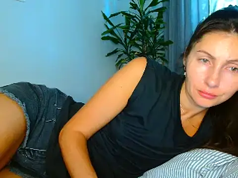 Snapshot of Irina9793 chatting on 07/15/26, 04:40 Irina9793 online show from 07/15/26, 04:40