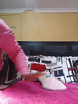 JuicyMilkyTizzy online show from 06/03/26, 07:22