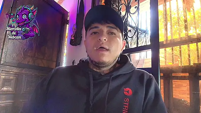 Snapshot of Strip_Classes_Col chatting on 10/01/25, 03:18 Strip Classes Col online show from 10/01/25, 03:18