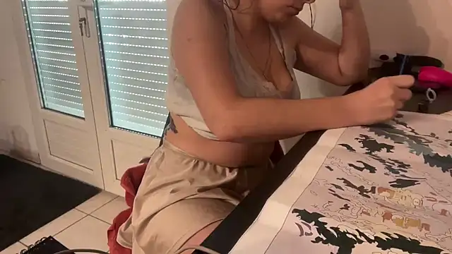 NinaButterflyx online show from 12/21/25, 11:39