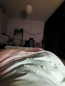 Cazzettostorto99 online show from 10/22/25, 09:47