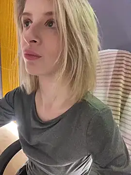 Snapshot of amorearte_m chatting on 03/01/25, 12:50 amorearte m online show from 03/01/25, 12:50