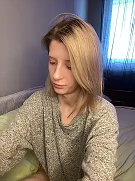 Snapshot of amorearte_m chatting on 03/22/25, 02:25 amorearte m online show from 03/22/25, 02:25